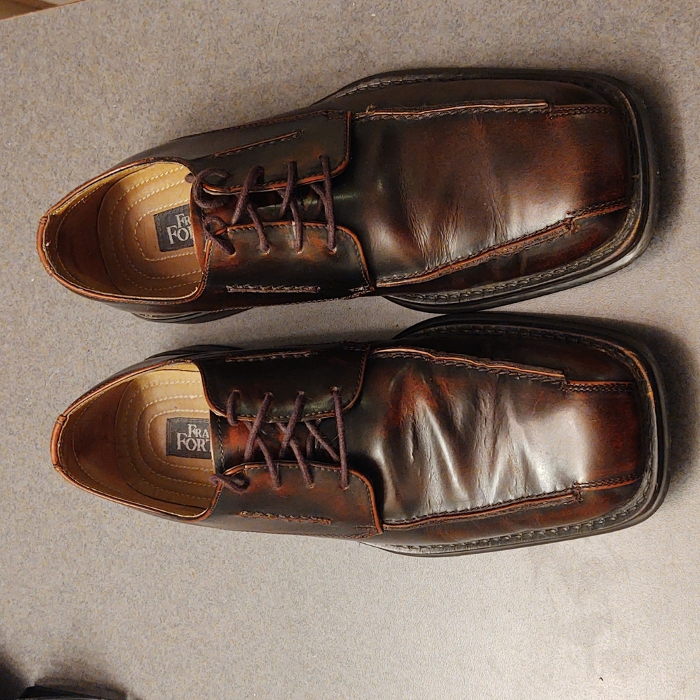 Dress shoes